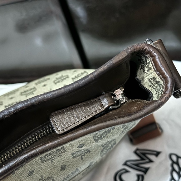 Gorgeous EUC- MCM Marble Visetos Crossbody-Tan/Brown Coated Canvas-Leather Trim - Picture 9 of 17